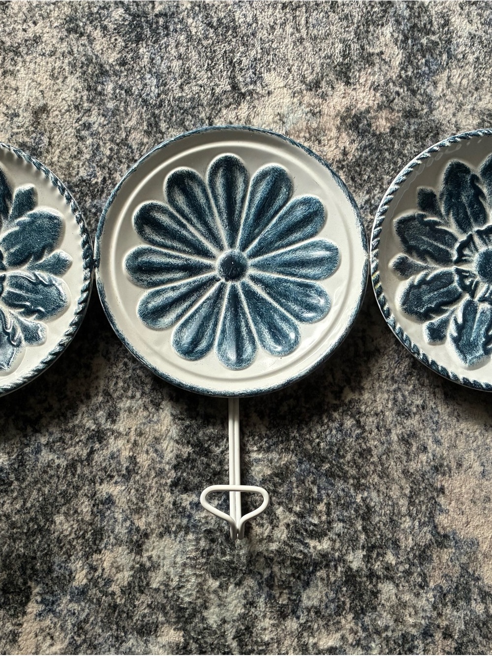 Vintage Blue and White Metal Floral  Wall Hook Plate –3 Hooks